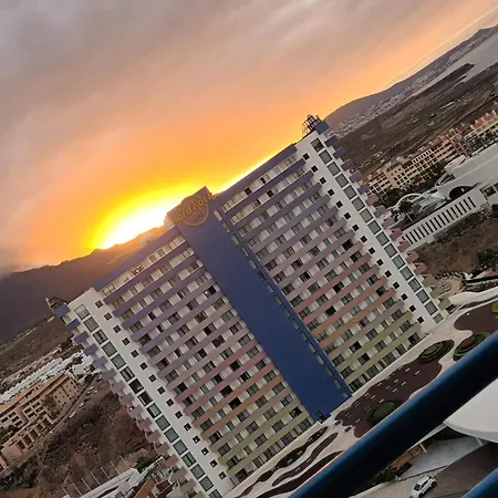 Апартаменты Cosy On Rooftop